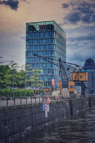 Rheinauhafen von Süden gesehen