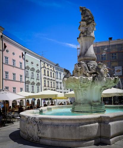 Wittelsbacherbrunnen auf dem Residenzplatz