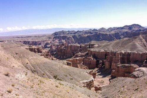 Charyn-Canyon von oben (mit der typischen Schichtung)