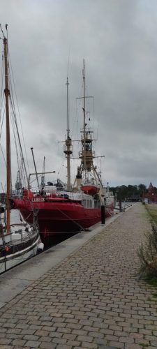 Leuchtschiff im Museumshafen