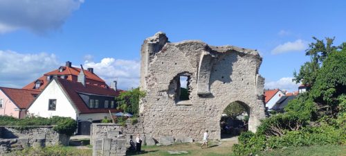 Mal weider eine Kirchenruine