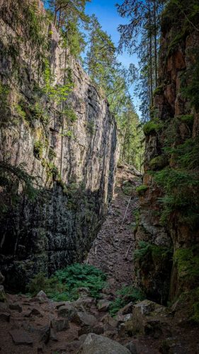 Bis zu 35 Meter hohe Wände